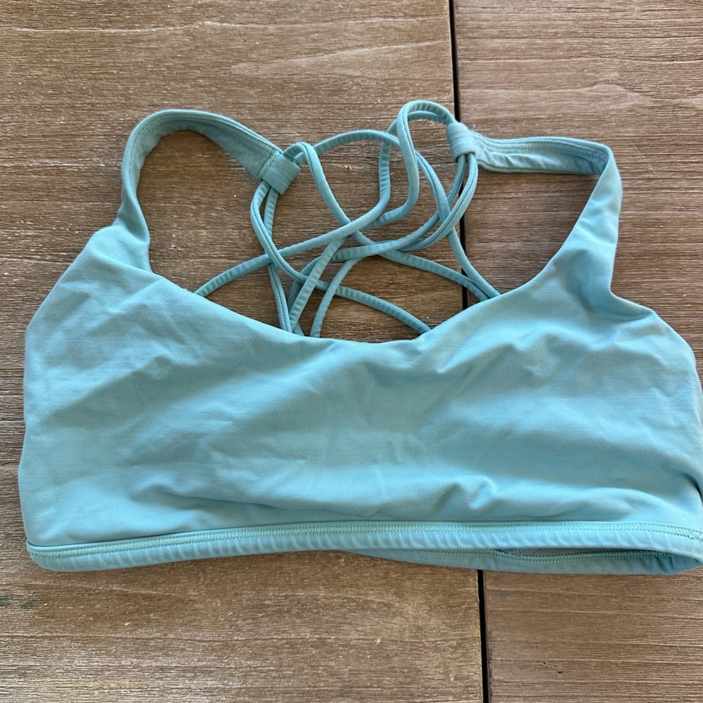 Lulu lemon size 6 sports bra in teal